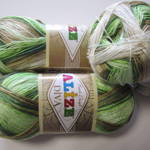 Pletací příze Diva Batik (5944) - hnědo-zelená