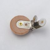 Kovový klip s dřevěnou ozdobou - hvězda